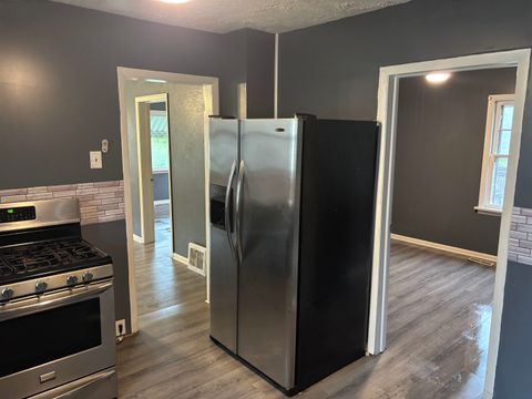 Tiny photo for 502 S 32ND Street, South Bend, IN 46615 (MLS # 202615913)
