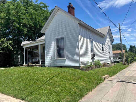 Photo of 133 N Main Street, Albany, IN 47320 (MLS # 202622869)
