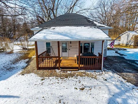 Photo of 204 S Main Street, LaFontaine, IN 46940 (MLS # 202602525)