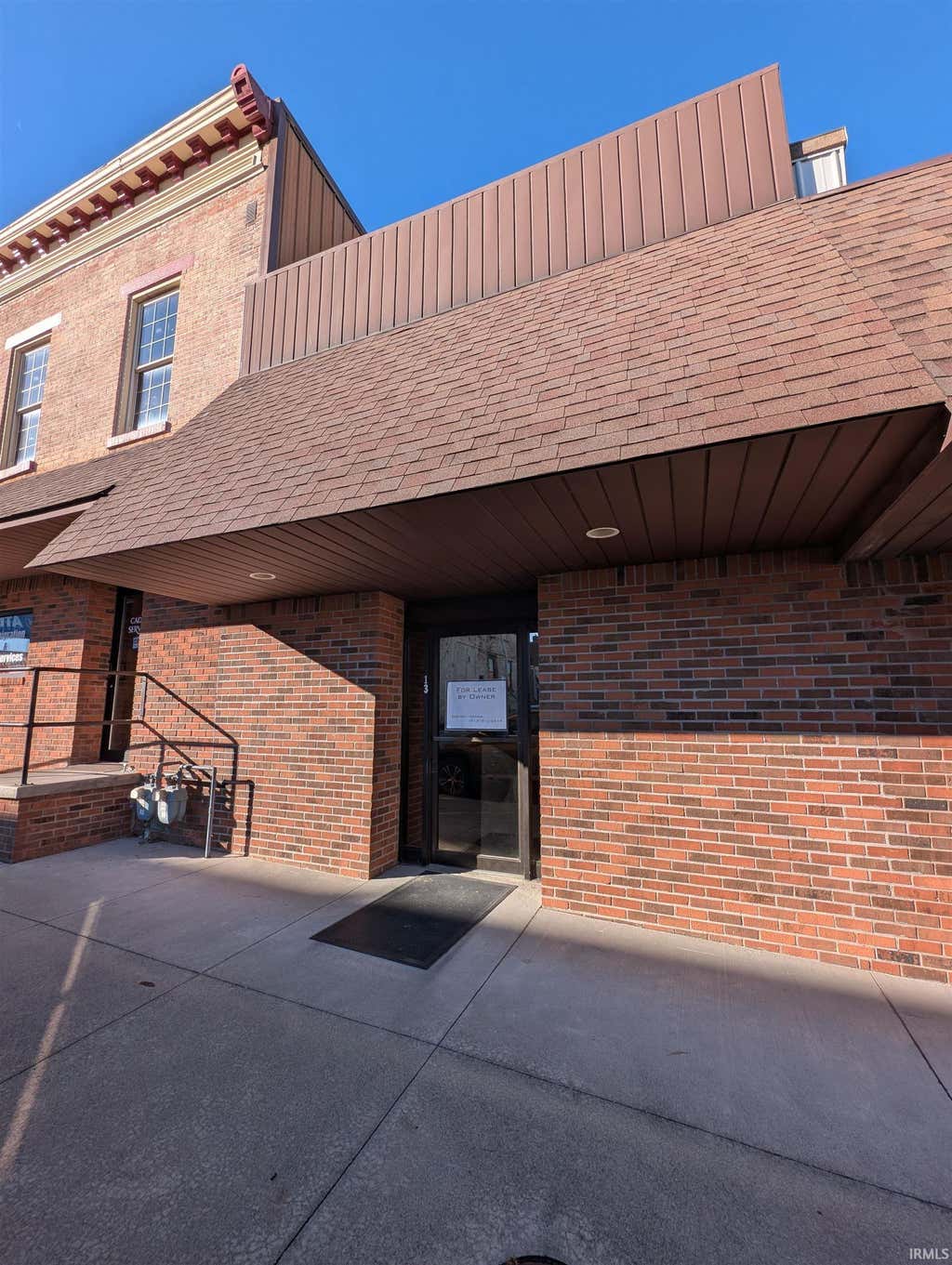 Photo of 13 NE 3rd Street, Washington, IN 47501 (MLS # 202633760)