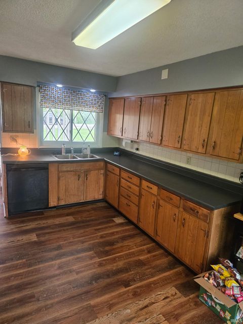 Tiny photo for 10520 W SR 32, Yorktown, IN 47396 (MLS # 202618595)