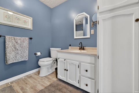 Tiny photo for 4618 N Shady Lane, Logansport, IN 46947 (MLS # 202635913)