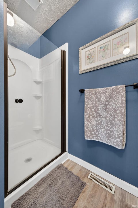 Tiny photo for 4618 N Shady Lane, Logansport, IN 46947 (MLS # 202635913)