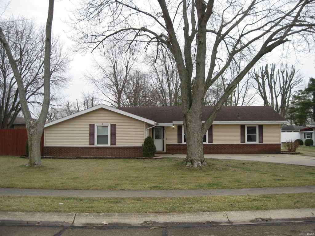 Photo of 203 S STONEY POINT WAY Street, Decatur, IN 46733 (MLS # 202549434)