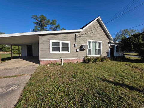 Photo of 120 S West Street, Eaton, IN 47338 (MLS # 202541121)
