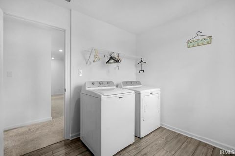 Tiny photo for 912 HIGHLAND SPRINGS Lane, Kokomo, IN 46902 (MLS # 202625921)