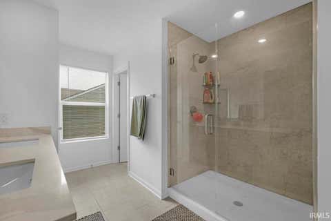 Tiny photo for 912 HIGHLAND SPRINGS Lane, Kokomo, IN 46902 (MLS # 202625921)