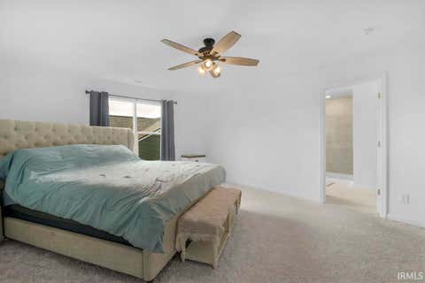 Tiny photo for 912 HIGHLAND SPRINGS Lane, Kokomo, IN 46902 (MLS # 202625921)
