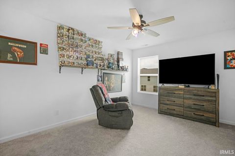 Tiny photo for 912 HIGHLAND SPRINGS Lane, Kokomo, IN 46902 (MLS # 202625921)