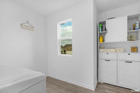 Tiny photo for 912 HIGHLAND SPRINGS Lane, Kokomo, IN 46902 (MLS # 202625921)