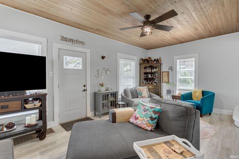 Tiny photo for 413 N Vine Street, Elkhart, IN 46514 (MLS # 202618564)