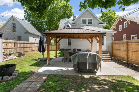 Tiny photo for 413 N Vine Street, Elkhart, IN 46514 (MLS # 202618564)
