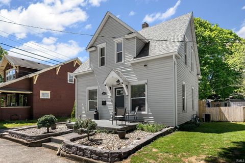 Photo of 413 N Vine Street, Elkhart, IN 46514 (MLS # 202618564)
