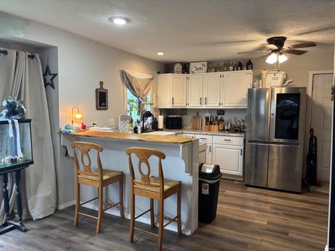 Tiny photo for 624 W FOSTER Street, Kokomo, IN 46902 (MLS # 202611174)