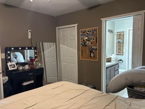 Tiny photo for 624 W FOSTER Street, Kokomo, IN 46902 (MLS # 202611174)