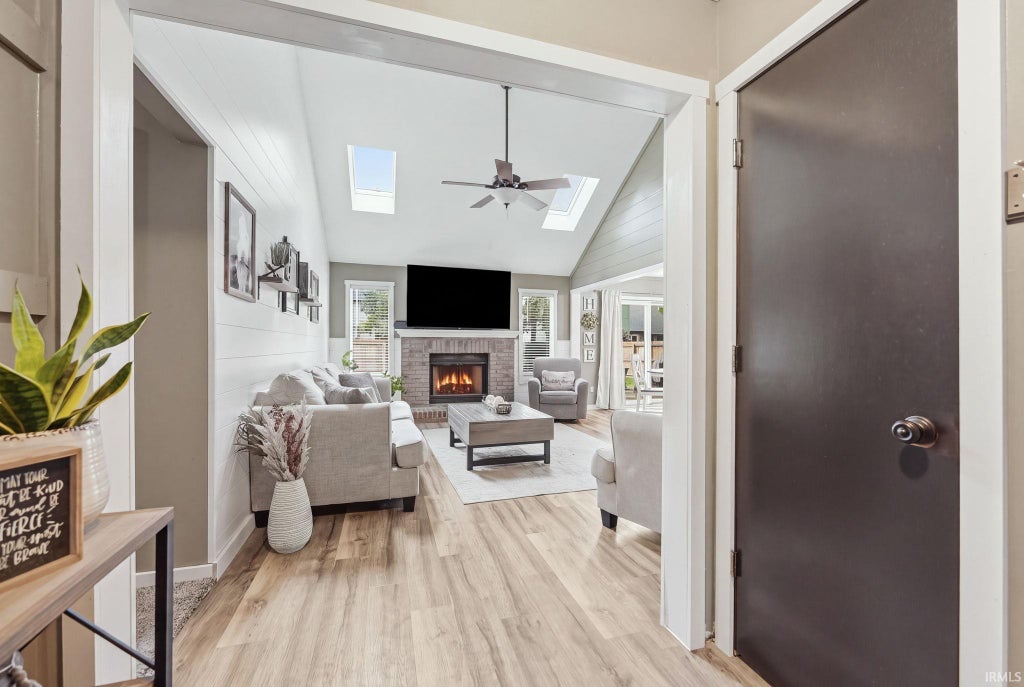 Photo of 7211 Wood Meadows Lane, Fort Wayne, IN 46835 (MLS # 202642826)