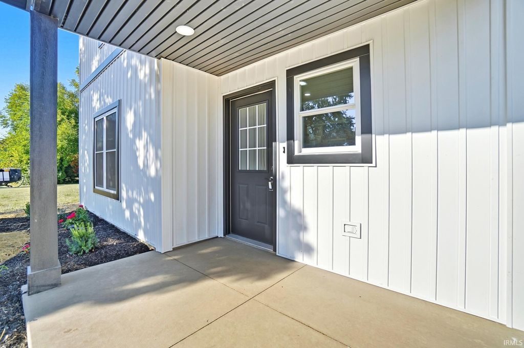 Photo of 2906 Smith Street, Fort Wayne, IN 46806 (MLS # 202537105)