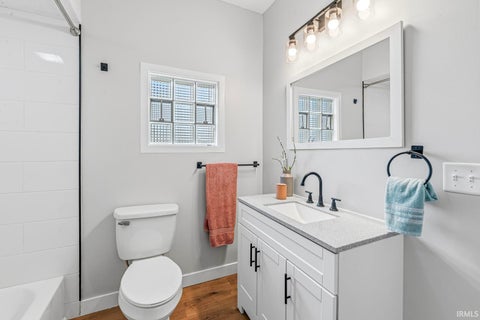 Tiny photo for 120 N Frances Street, South Bend, IN 46617 (MLS # 202628958)