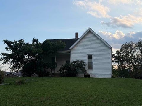 Tiny photo for 607 Lafayette Avenue, Bedford, IN 47421 (MLS # 202638791)