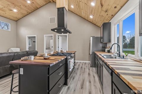 Tiny photo for 8514 S Nellie Boulevard, Claypool, IN 46510 (MLS # 202612364)