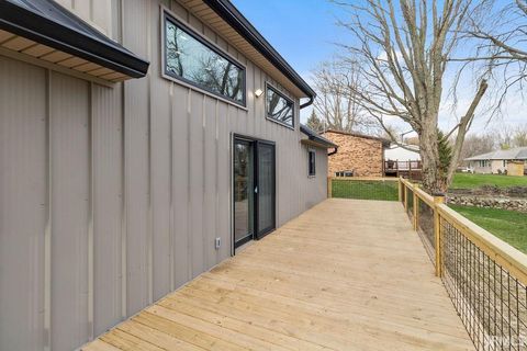 Tiny photo for 8514 S Nellie Boulevard, Claypool, IN 46510 (MLS # 202612364)