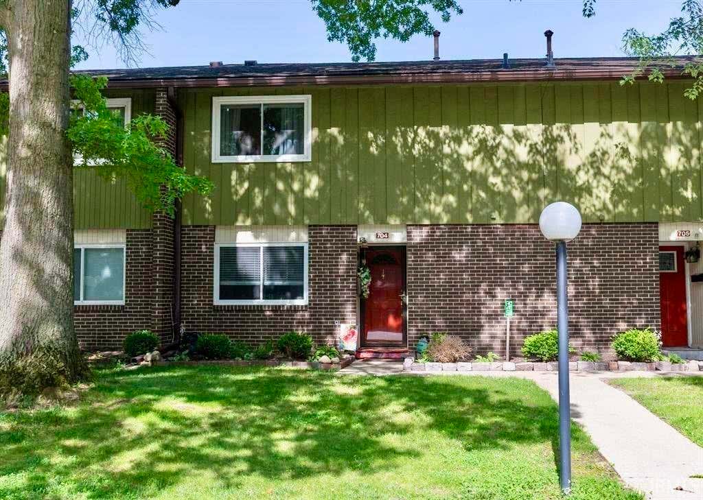 Photo of 2500 Topsfield Road #Unit 704, South Bend, IN 46614 (MLS # 202634781)