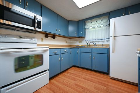 Tiny photo for 4411 WILLOW Drive, Kokomo, IN 46901 (MLS # 202609098)