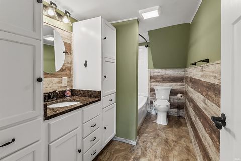 Tiny photo for 103 E Harrison Street, Delphi, IN 46923 (MLS # 202614886)