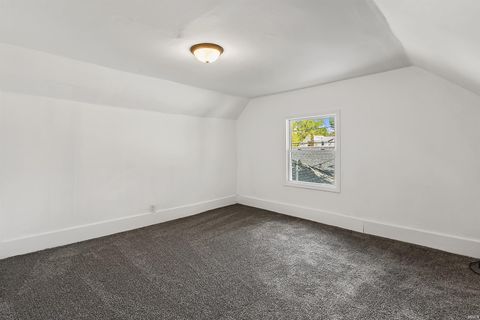 Tiny photo for 103 E Harrison Street, Delphi, IN 46923 (MLS # 202614886)