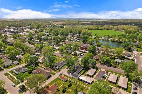 Tiny photo for 103 E Harrison Street, Delphi, IN 46923 (MLS # 202614886)