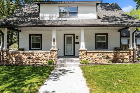 Tiny photo for 103 E Harrison Street, Delphi, IN 46923 (MLS # 202614886)