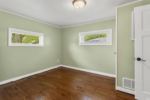 Tiny photo for 103 E Harrison Street, Delphi, IN 46923 (MLS # 202614886)