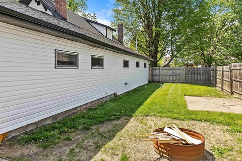 Tiny photo for 103 E Harrison Street, Delphi, IN 46923 (MLS # 202614886)
