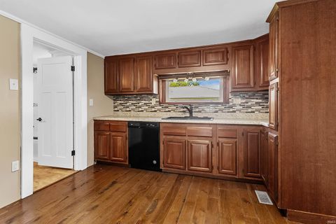 Tiny photo for 103 E Harrison Street, Delphi, IN 46923 (MLS # 202614886)