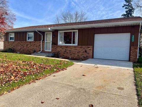 Photo of 5002 Heather Lane, South Bend, IN 46614 (MLS # 202547057)