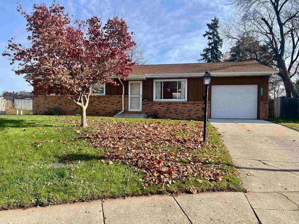 Photo of 5002 Heather Lane, South Bend, IN 46614 (MLS # 202547057)