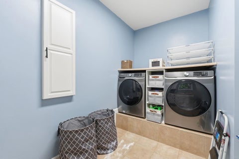 Tiny photo for 57158 Coppergate Drive, Elkhart, IN 46516 (MLS # 202643557)