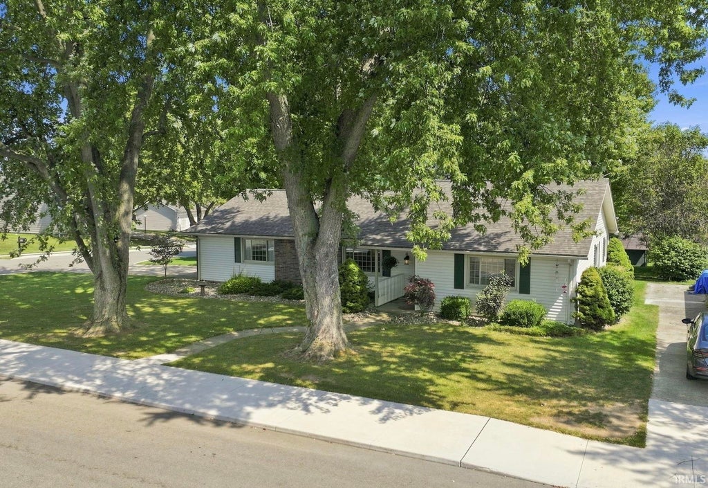 Photo of 116 Jim Dandy CT, Avilla, IN 46710 (MLS # 202636759)