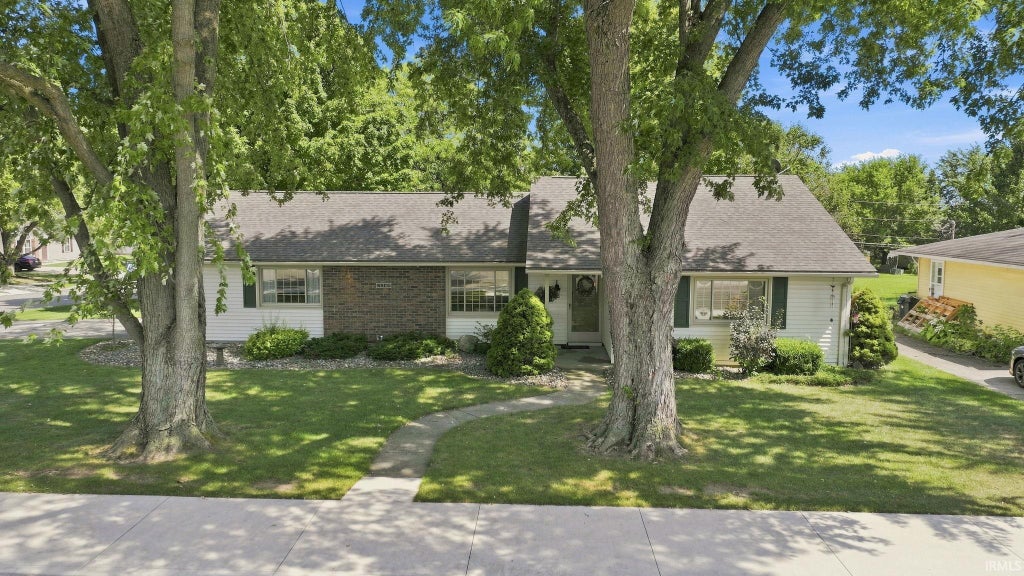 Photo of 116 Jim Dandy CT, Avilla, IN 46710 (MLS # 202636759)