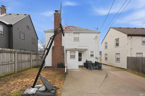 Tiny photo for 4715 S Wayne Avenue, Fort Wayne, IN 46807 (MLS # 202610516)