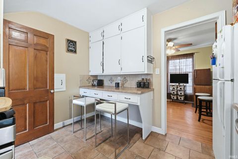 Tiny photo for 4715 S Wayne Avenue, Fort Wayne, IN 46807 (MLS # 202610516)
