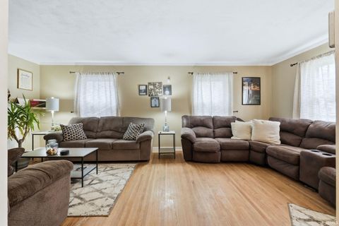 Tiny photo for 4715 S Wayne Avenue, Fort Wayne, IN 46807 (MLS # 202610516)