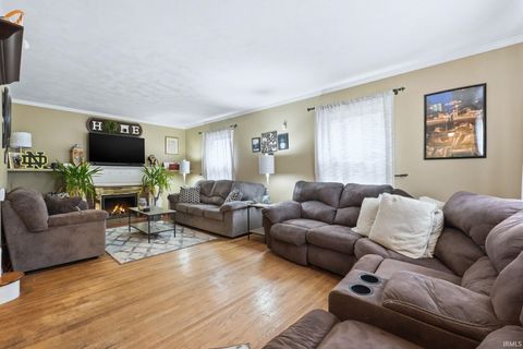 Tiny photo for 4715 S Wayne Avenue, Fort Wayne, IN 46807 (MLS # 202610516)