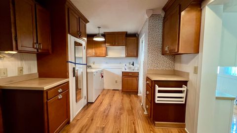 Tiny photo for 1739 W WALNUT Street, Kokomo, IN 46901 (MLS # 202537570)