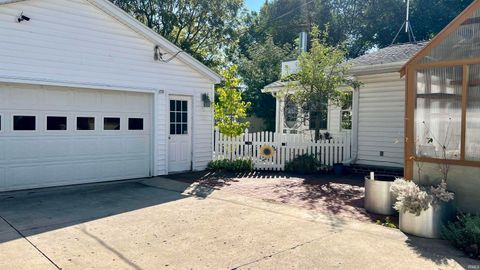 Tiny photo for 1739 W WALNUT Street, Kokomo, IN 46901 (MLS # 202537570)
