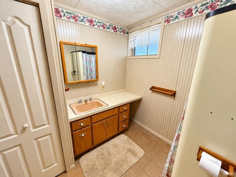 Tiny photo for 4024 N West Shafer Drive, Monticello, IN 47960 (MLS # 202639911)