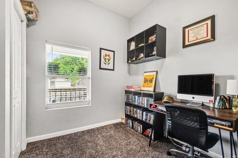 Tiny photo for 505 S Walnut Street, South Bend, IN 46619 (MLS # 202619430)