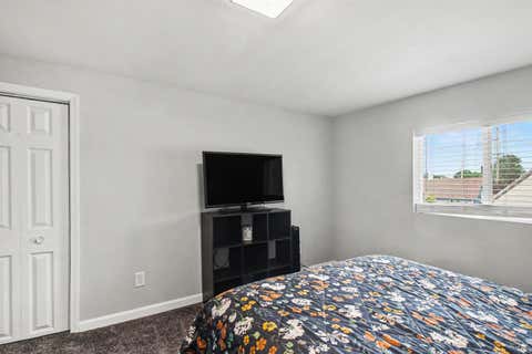 Tiny photo for 505 S Walnut Street, South Bend, IN 46619 (MLS # 202619430)