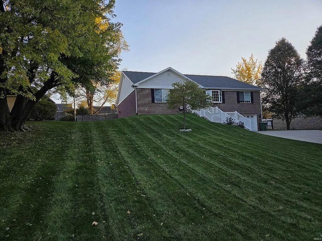 Photo of 1109 Mccormack Drive, New Castle, IN 47362 (MLS # 202548259)