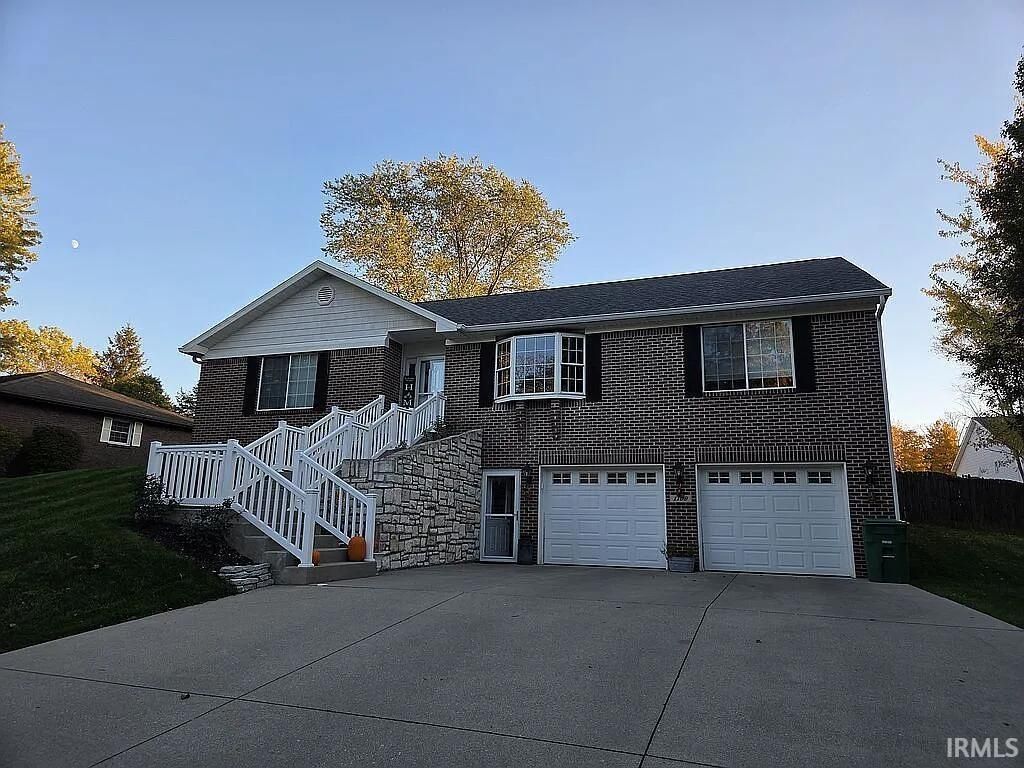 Photo of 1109 Mccormack Drive, New Castle, IN 47362 (MLS # 202548259)